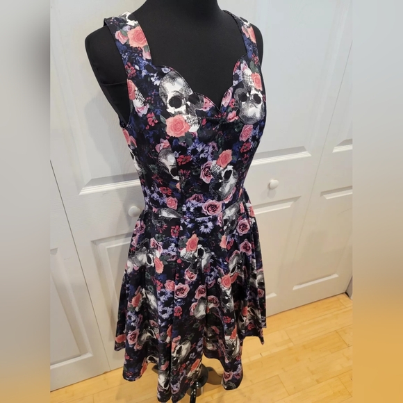 Hot Topic Hell Bunny floral skull cutout skater Rockabilly tank dress S - Picture 6 of 8